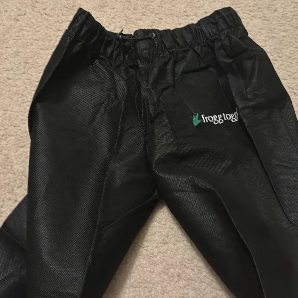 Froggtogg Green waterproof jacket and pants size small‎ kids